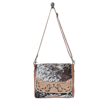 Magnifique Hand-Concealed Bag