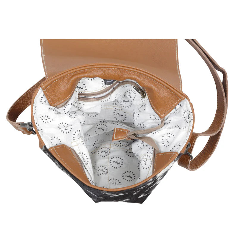 Magnifique Hand-Concealed Bag